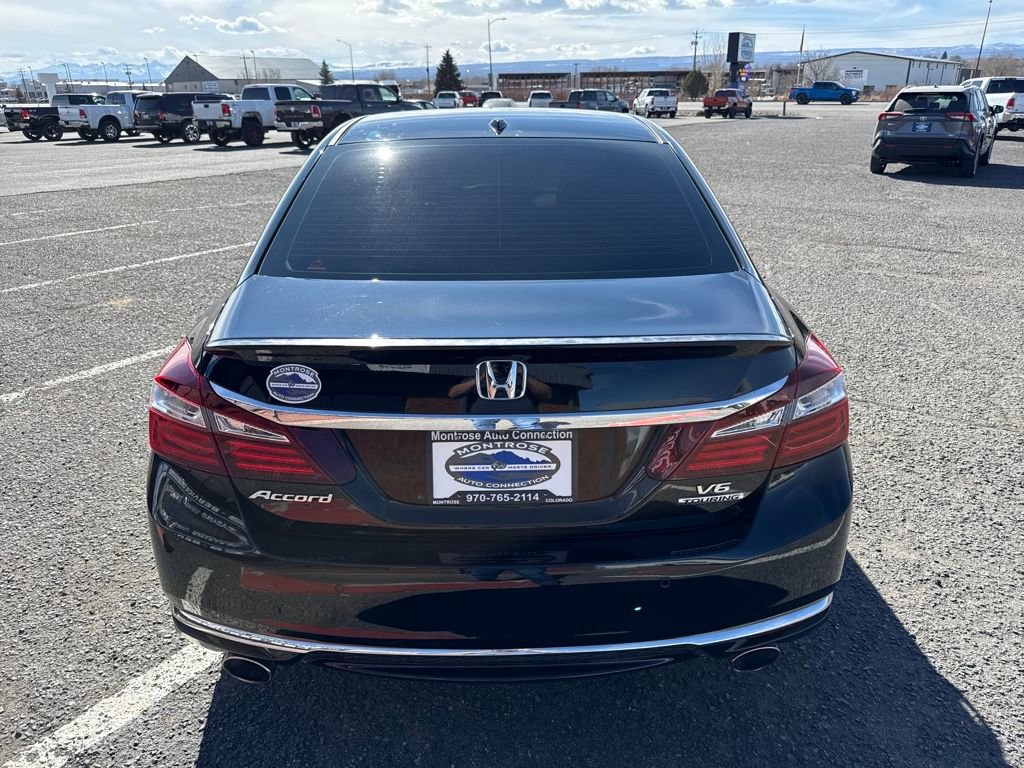 Used 2017 Honda Accord Touring image 5