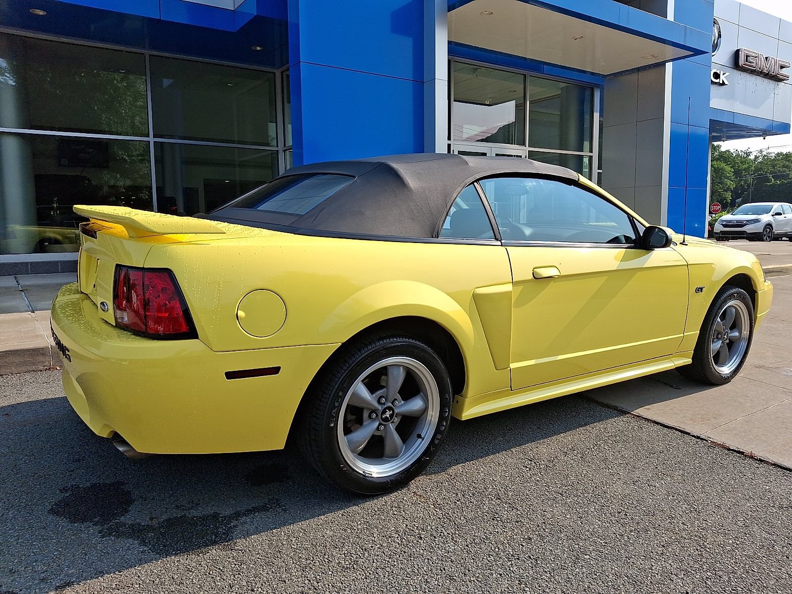 Used 2002 Ford Mustang GT RWD image 7