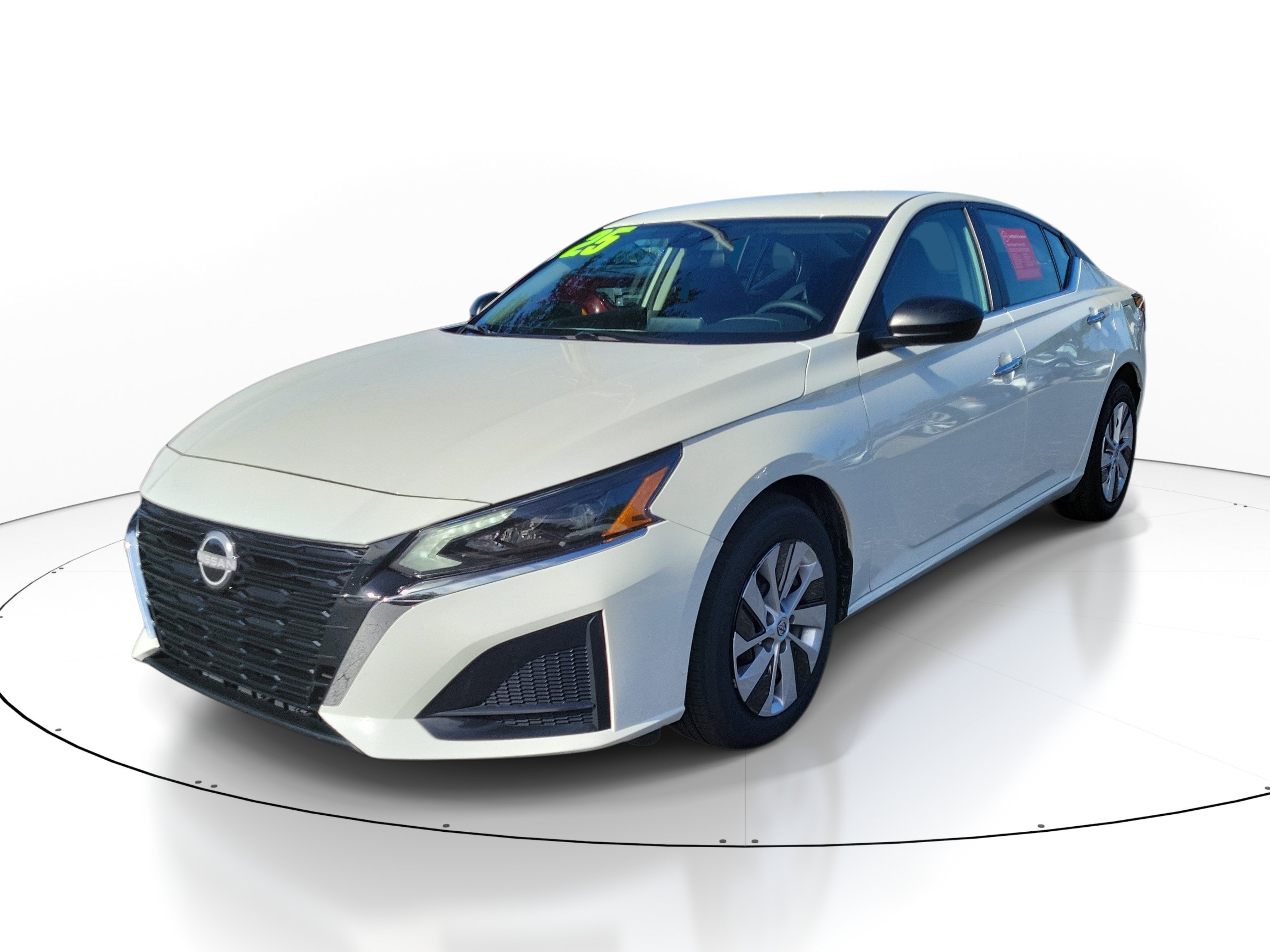 Certified 2025 Nissan Altima 2.5 S FWD image 3