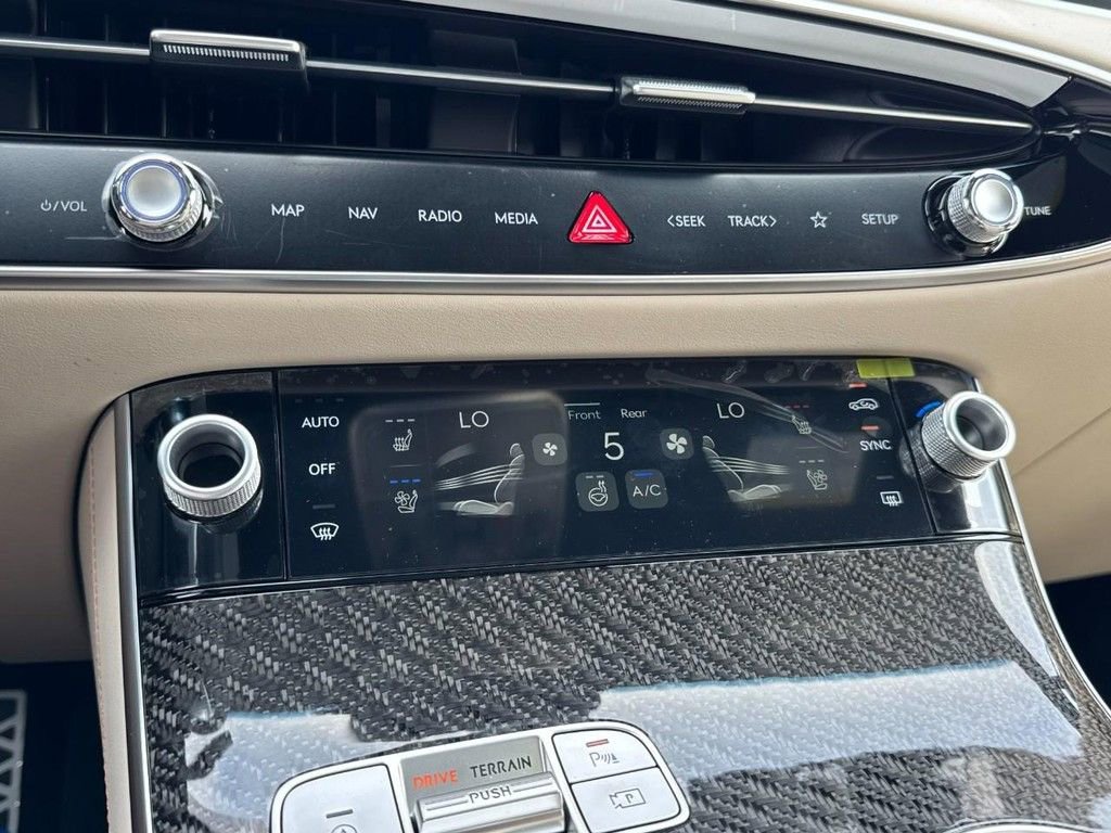 New 2026 Genesis GV70 3.5T Sport Prestige AWD/4WD image 15