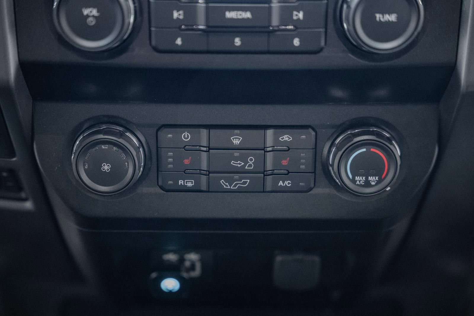 Used 2020 Ford F150 XLT w/ Equipment Group 302A Luxury image 31