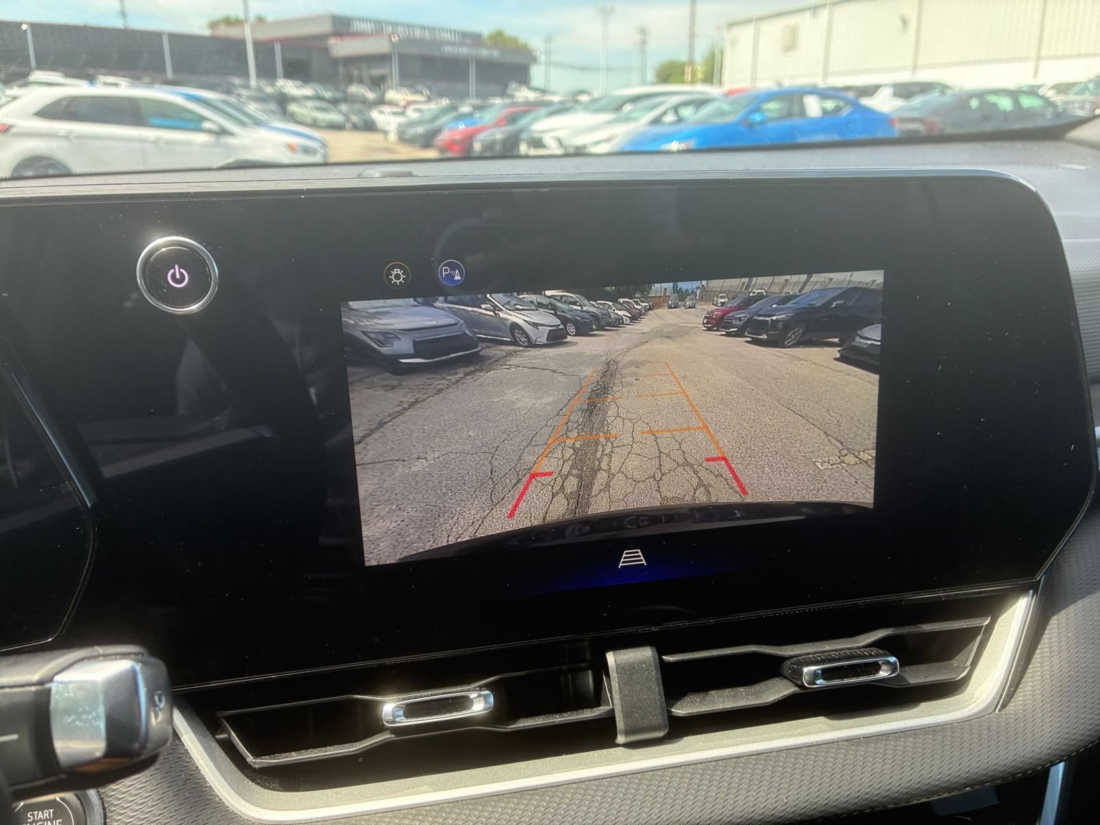 Used 2025 Chevrolet Equinox LT FWD image 20