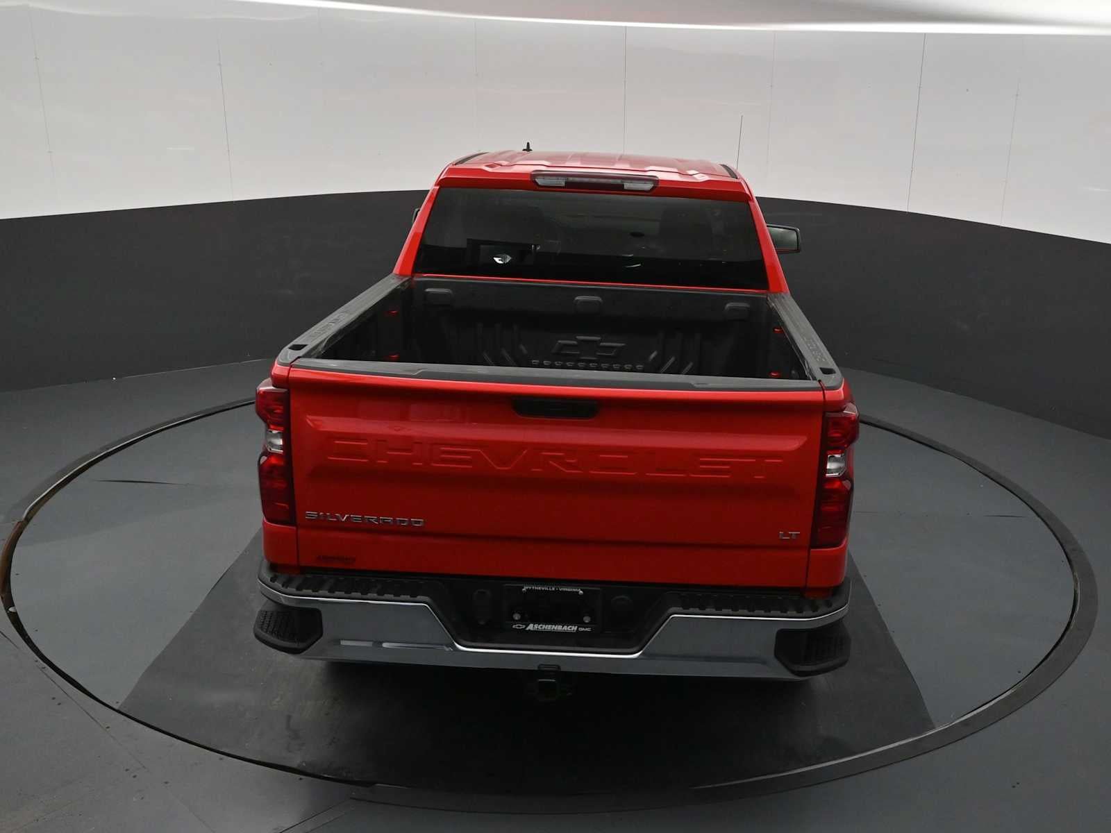 Used 2023 Chevrolet Silverado 1500 LT AWD/4WD image 16