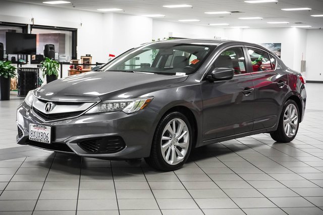 Used 2018 Acura ILX 2.4L image 3