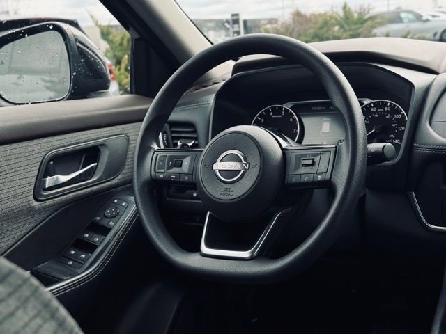 Used 2023 Nissan Rogue SV image 21