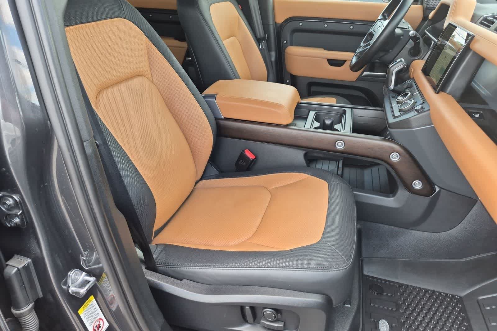Certified 2023 Land Rover Defender 110 X-Dynamic SE AWD/4WD image 22