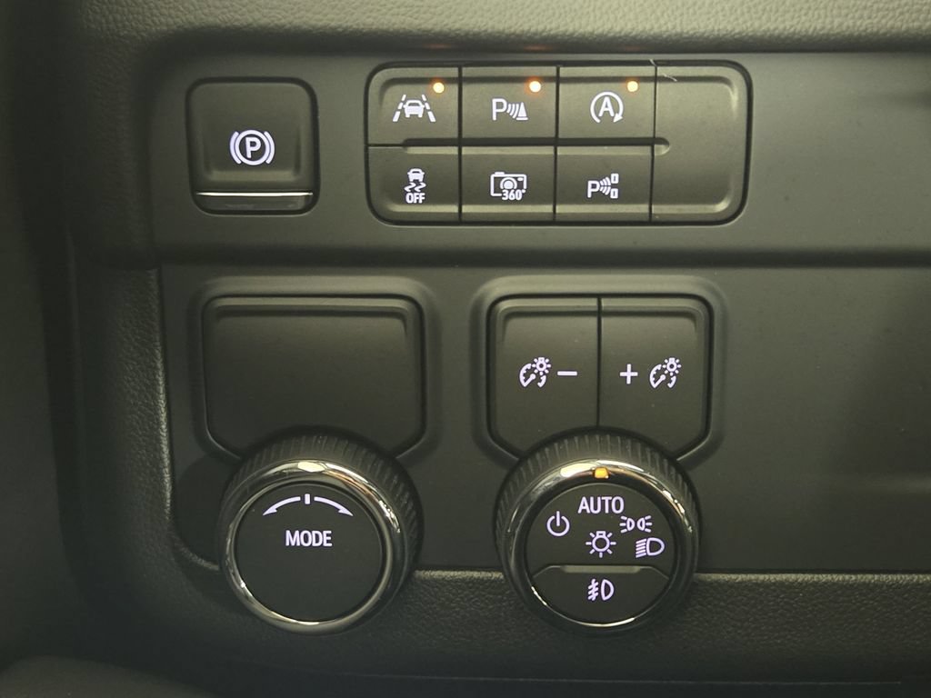 New 2026 Chevrolet Suburban LT w/ Comfort Package RWD image 22