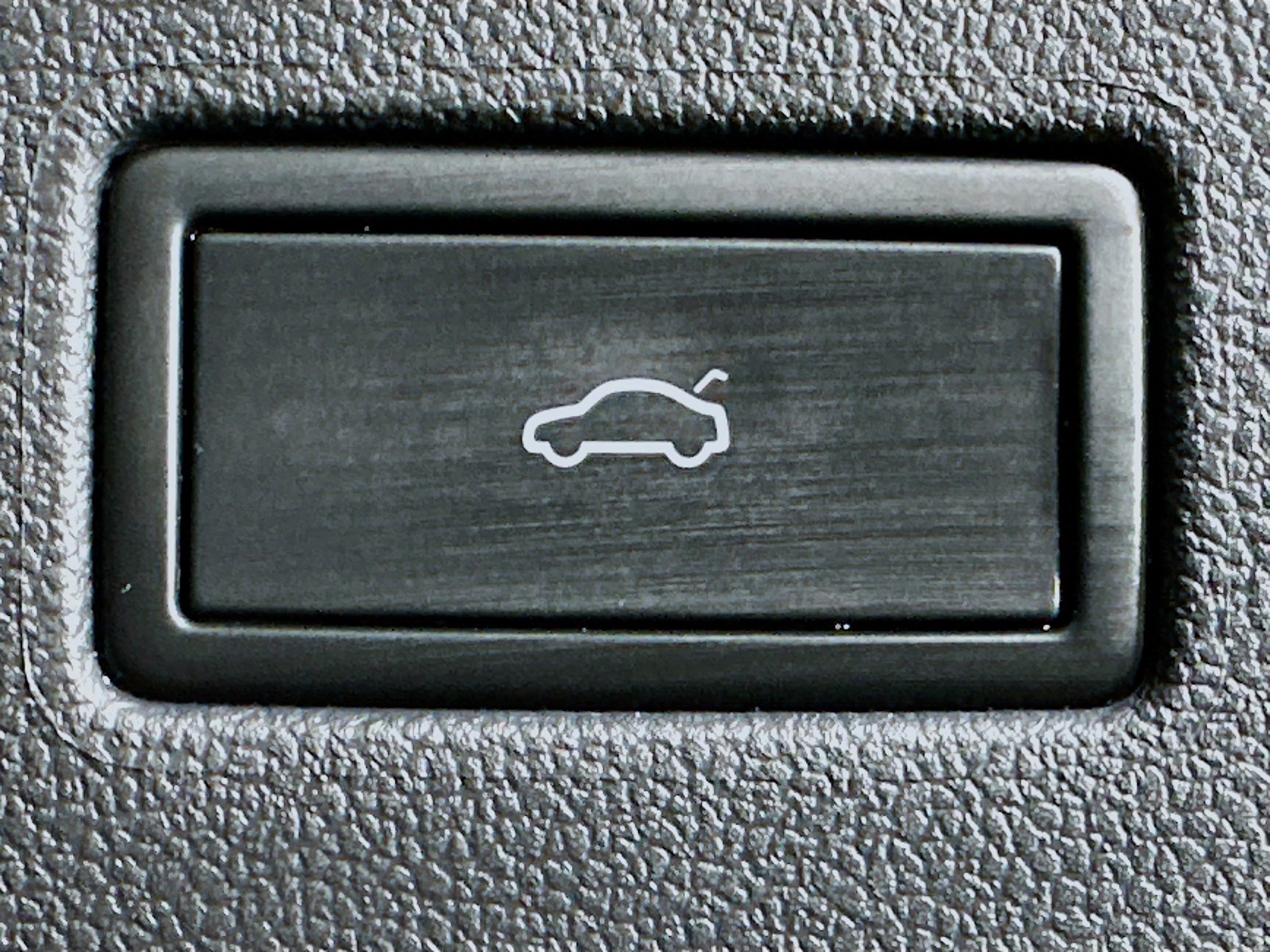 Used 2024 Volkswagen Tiguan Wolfsburg Edition image 29