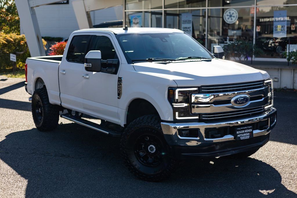 Used 2019 Ford F250 Lariat w/ Lariat Ultimate Package image 2