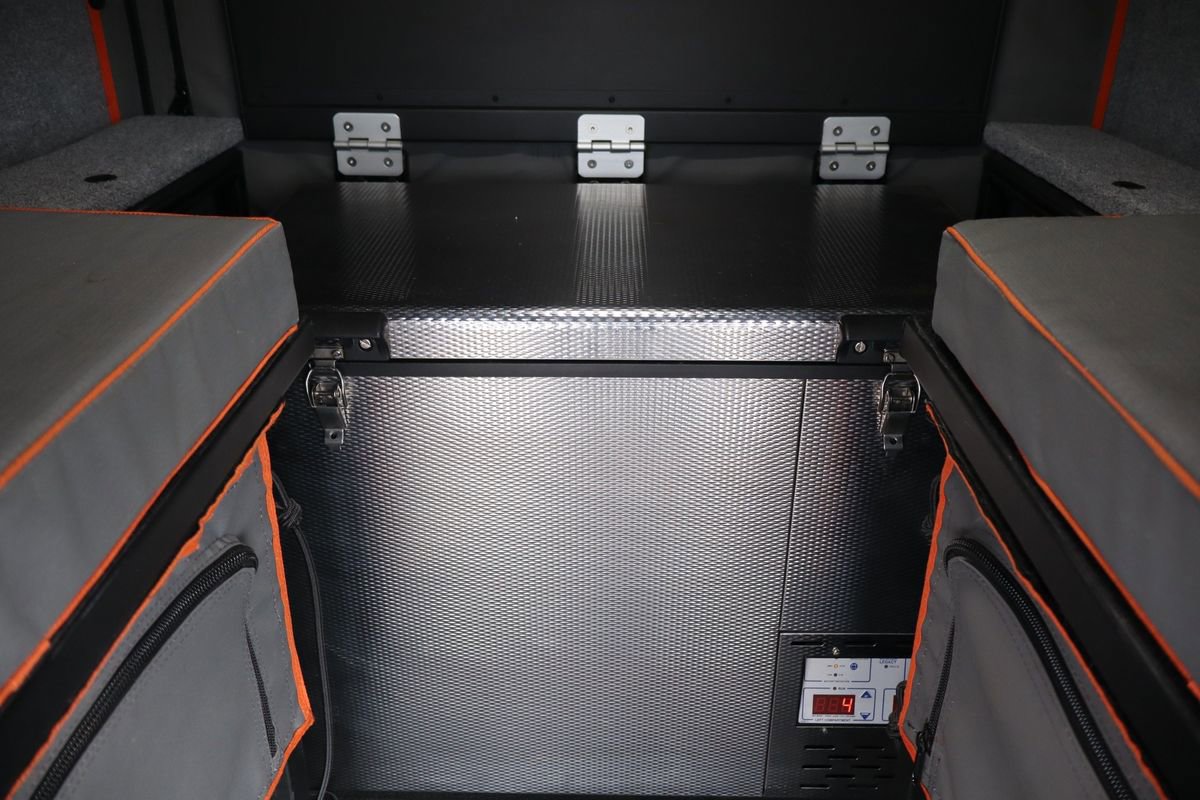 Used 2023 Toyota Tacoma TRD Off-Road w/ TRD Premium Off Road Package AWD/4WD image 28