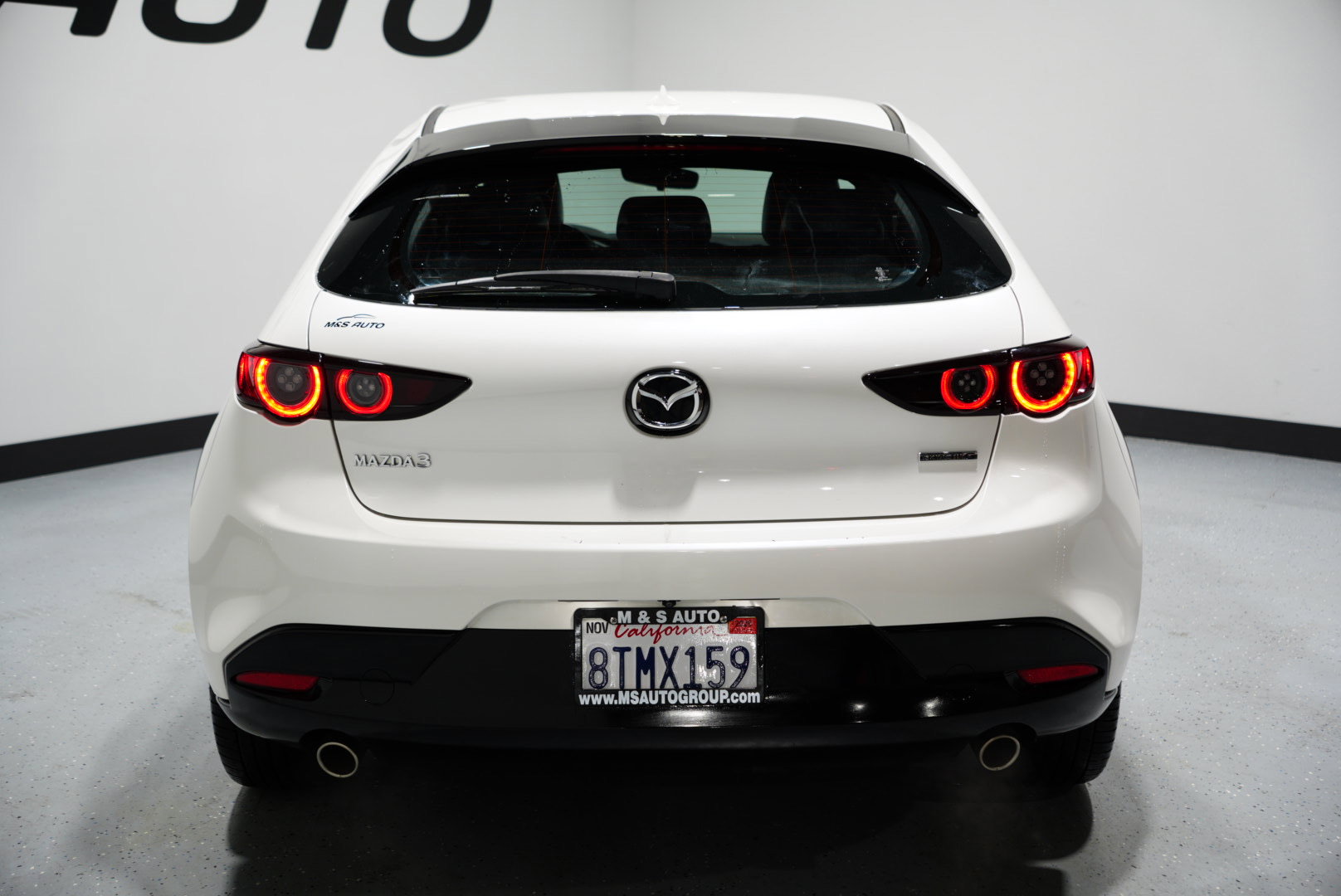 Used 2020 MAZDA MAZDA3 Hatchback w/ Premium Package image 9