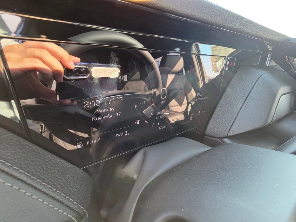 New 2026 GMC Yukon XL Denali w/ Sun & Power Step Package image 13