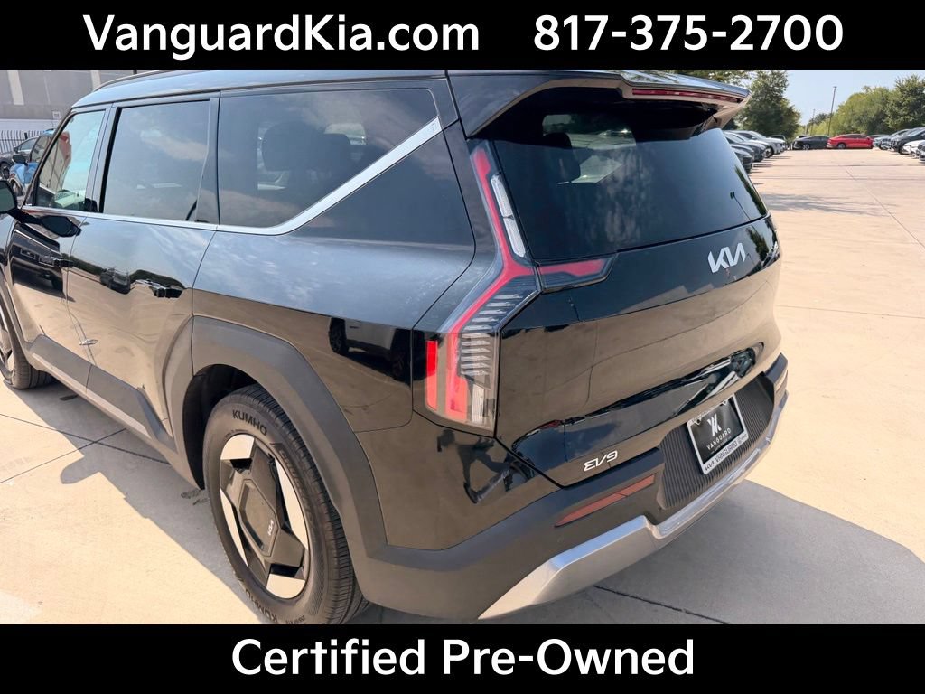 Certified 2024 Kia EV9 Wind AWD/4WD image 2