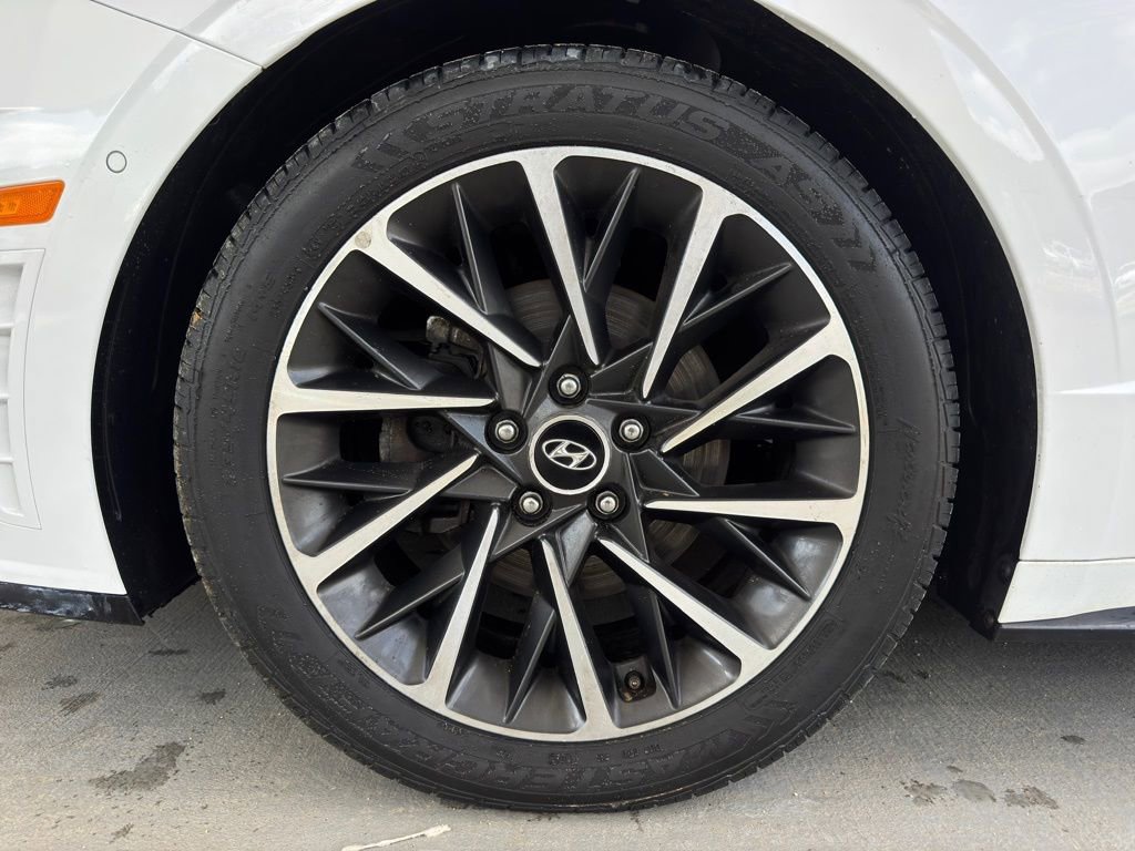 Used 2023 Hyundai Sonata Limited w/ Cargo Package FWD image 26