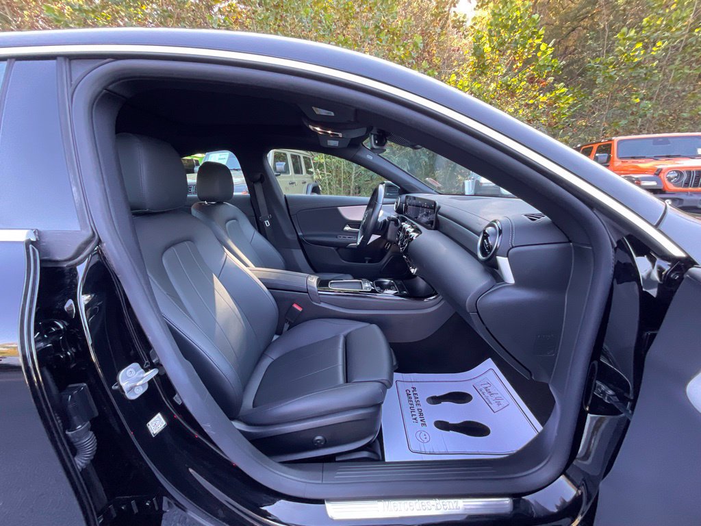 Used 2025 Mercedes-Benz CLA 250 4MATIC image 22
