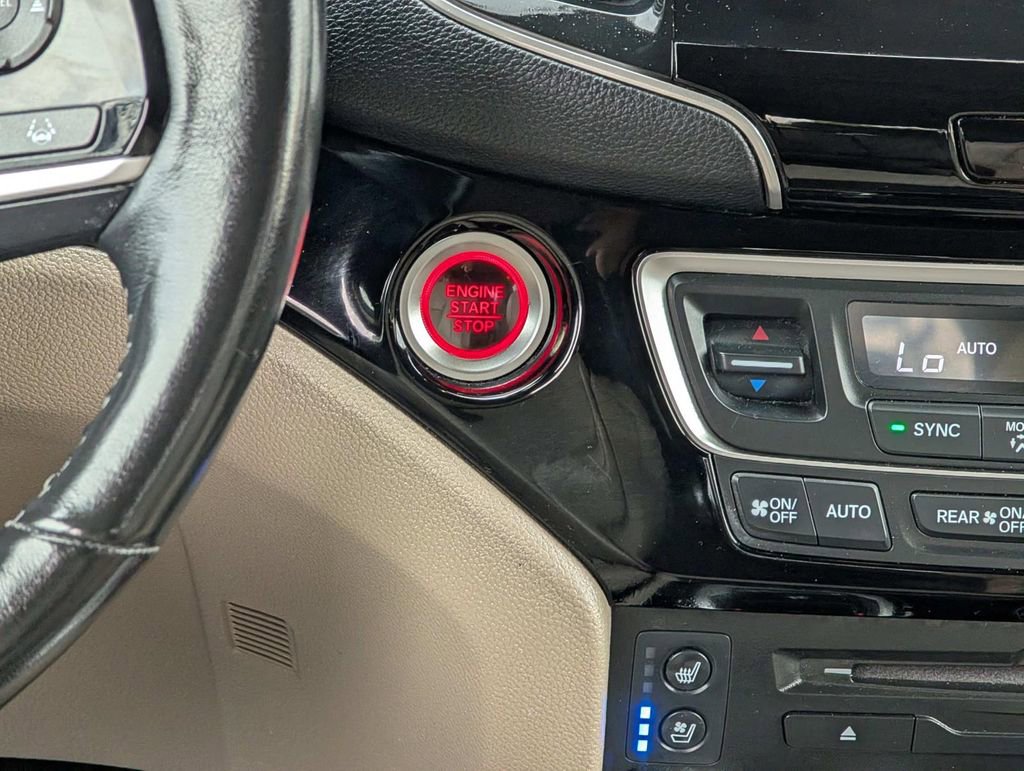 Used 2019 Honda Pilot Elite image 22