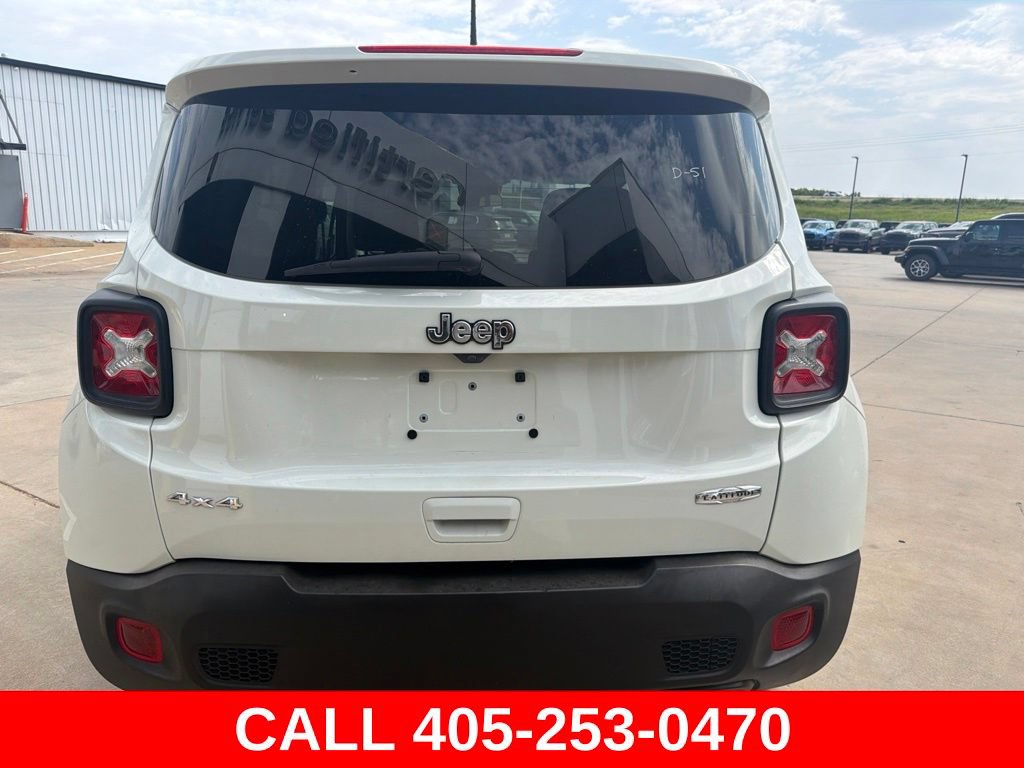 Used 2021 Jeep Renegade Latitude AWD/4WD image 4