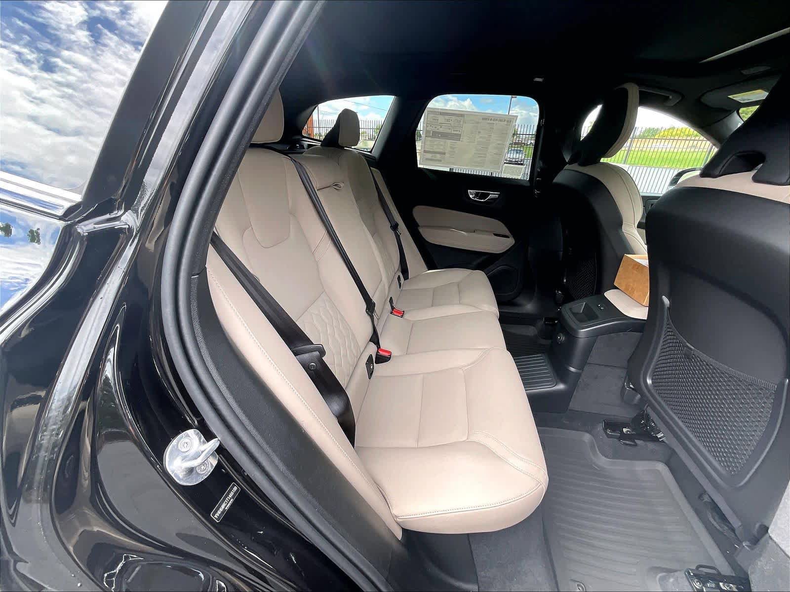New 2026 Volvo XC60 T8 Plus w/ Climate Package AWD/4WD image 27