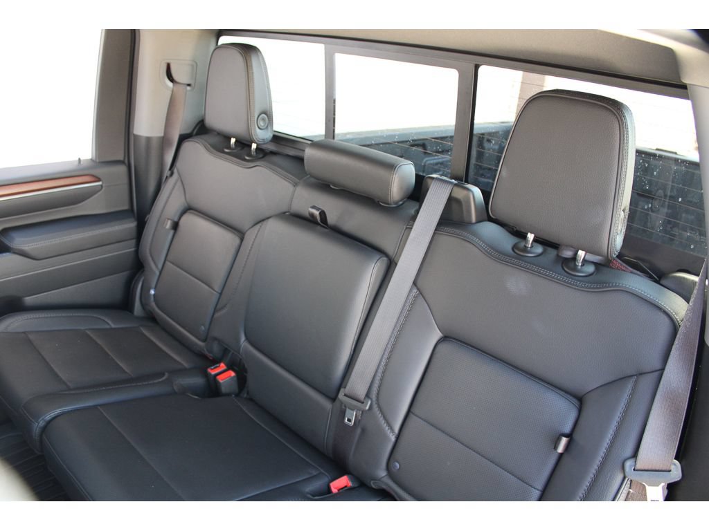 Used 2024 GMC Sierra 2500 Denali w/ Technology Package AWD/4WD image 24