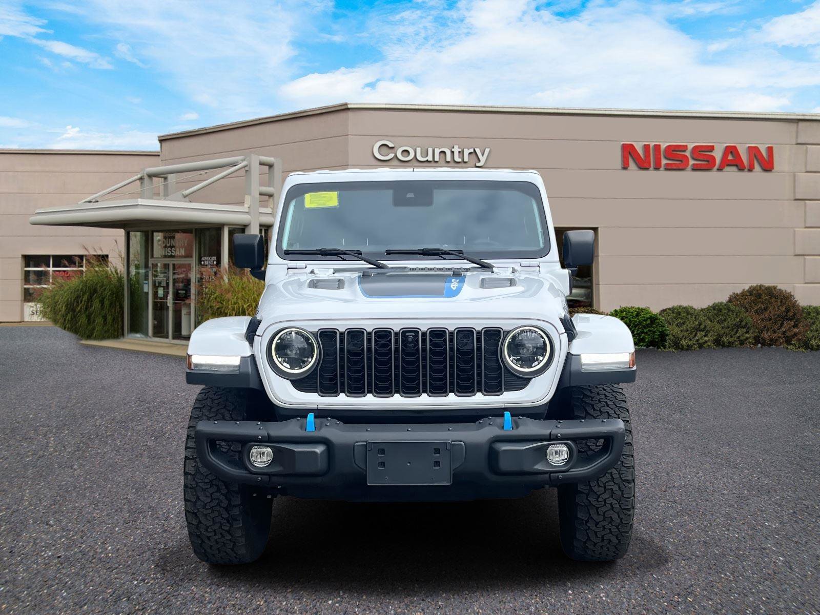 Used 2024 Jeep Wrangler Unlimited Rubicon 4xe image 2