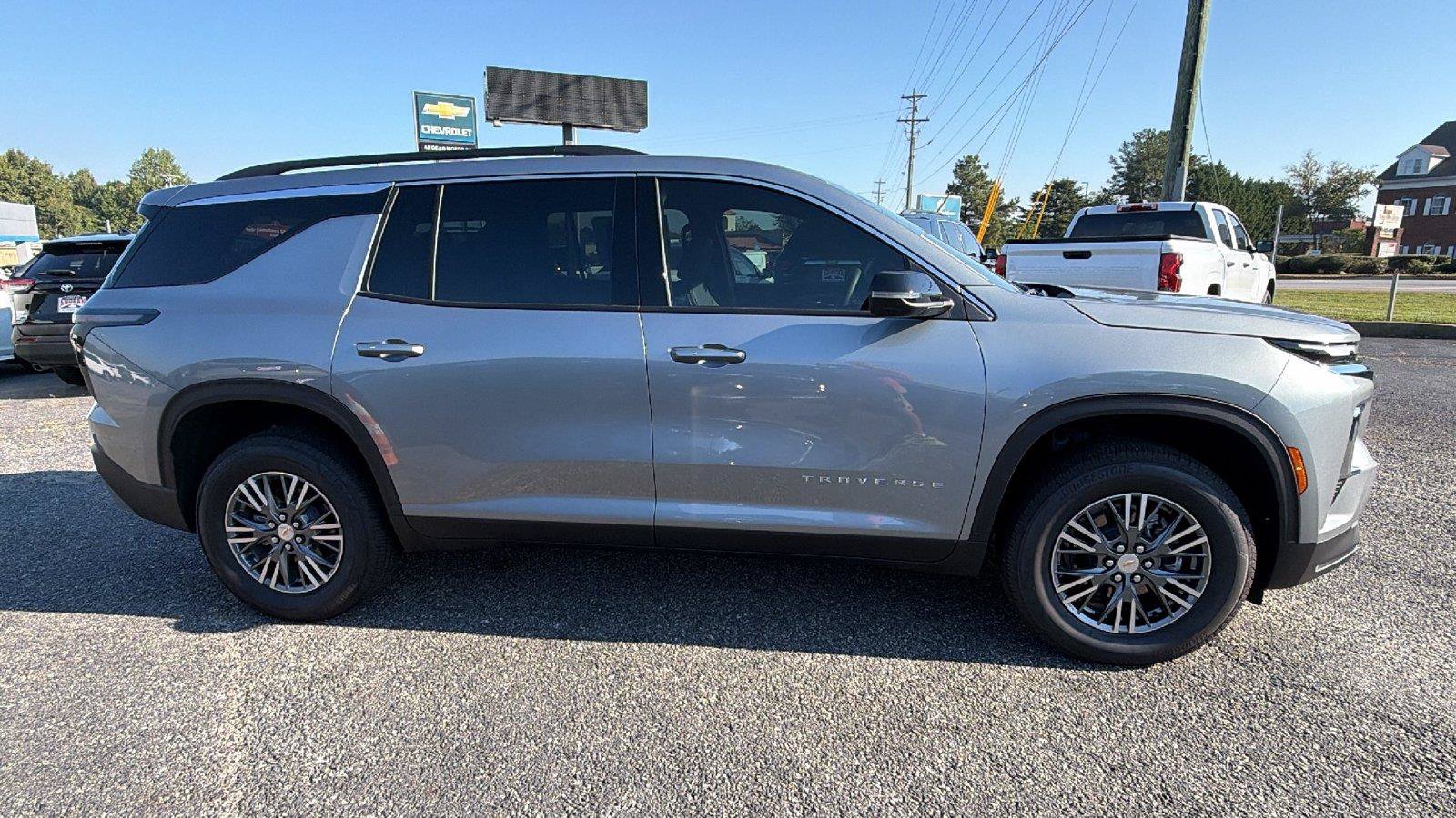 New 2026 Chevrolet Traverse LT AWD/4WD image 7