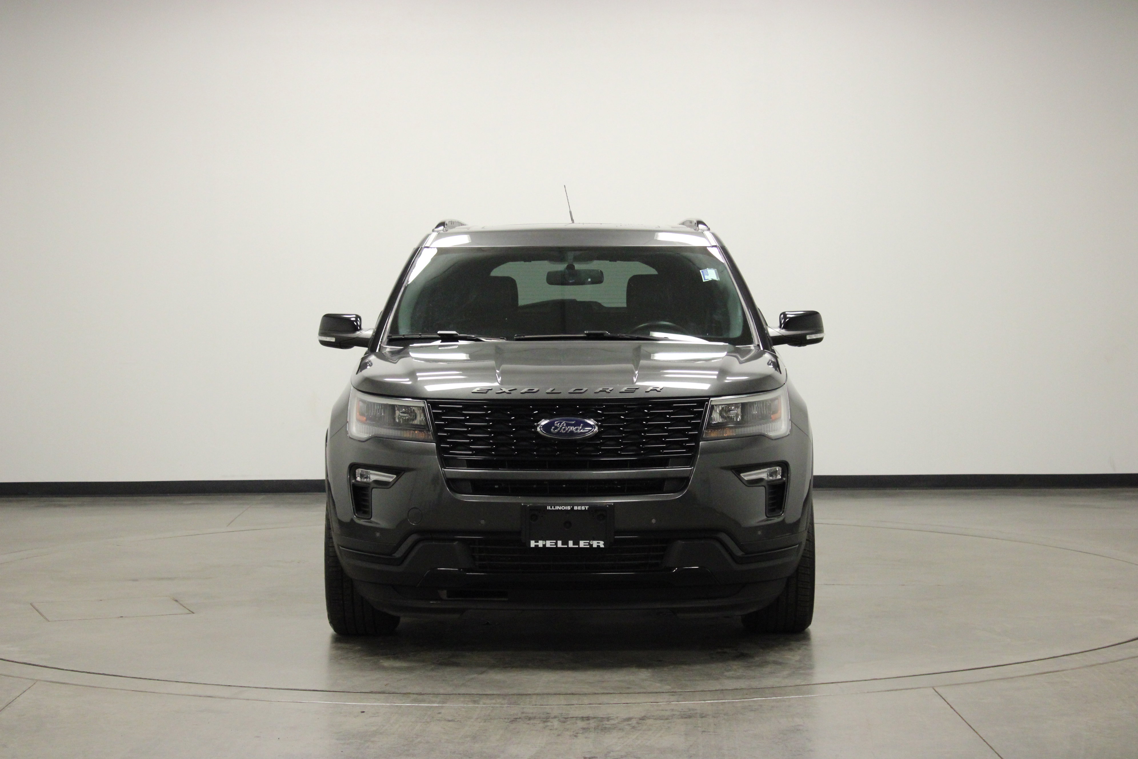 Used 2018 Ford Explorer Sport AWD/4WD image 3