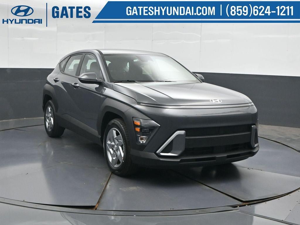 New 2027 Hyundai Kona SE FWD image 4
