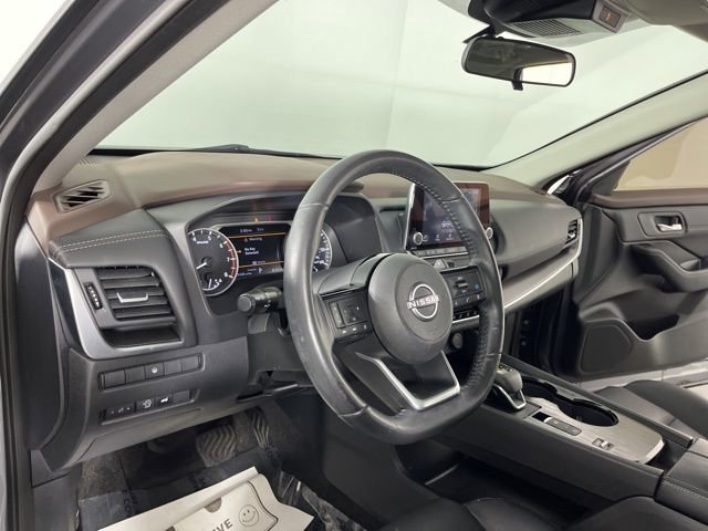 Used 2023 Nissan Rogue SV w/ SV Premium B Package image 19