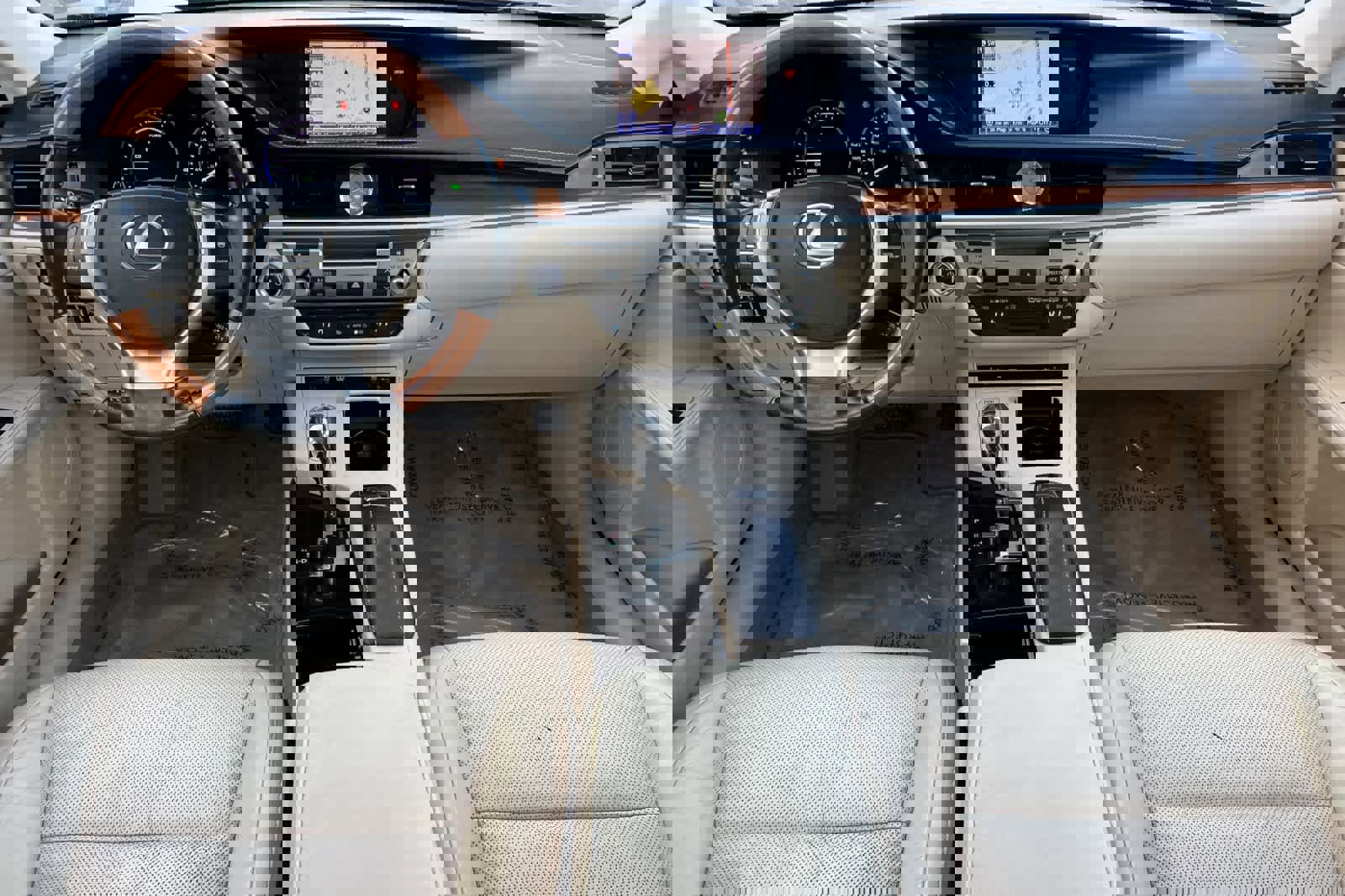 Used 2014 Lexus ES 300h image 3