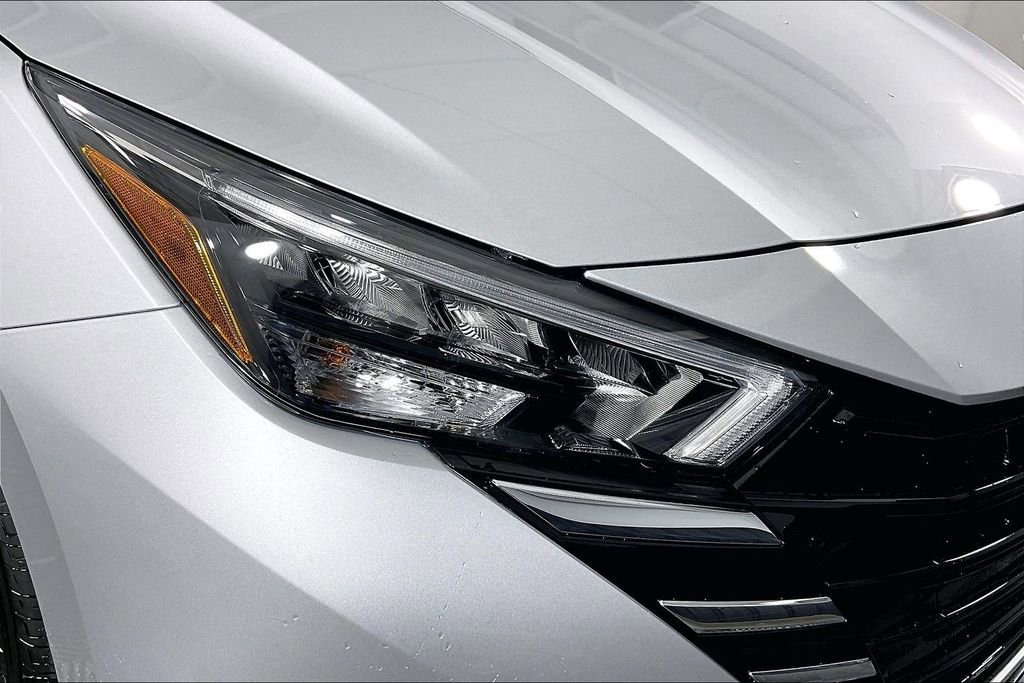 New 2025 Nissan Versa S w/ Trunk Package image 34