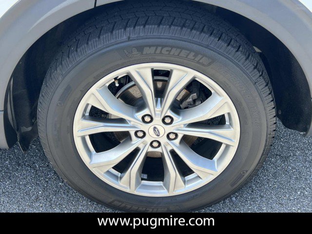 Used 2020 Ford Explorer XLT w/ Equipment Group 202A AWD/4WD image 19