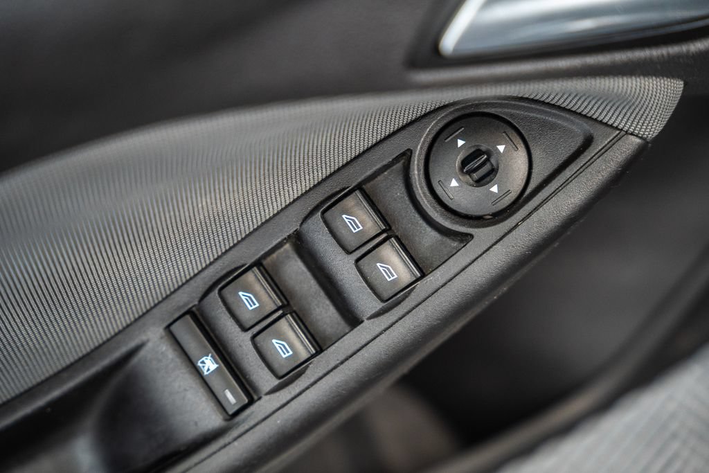 Used 2014 Ford Focus SE FWD image 35