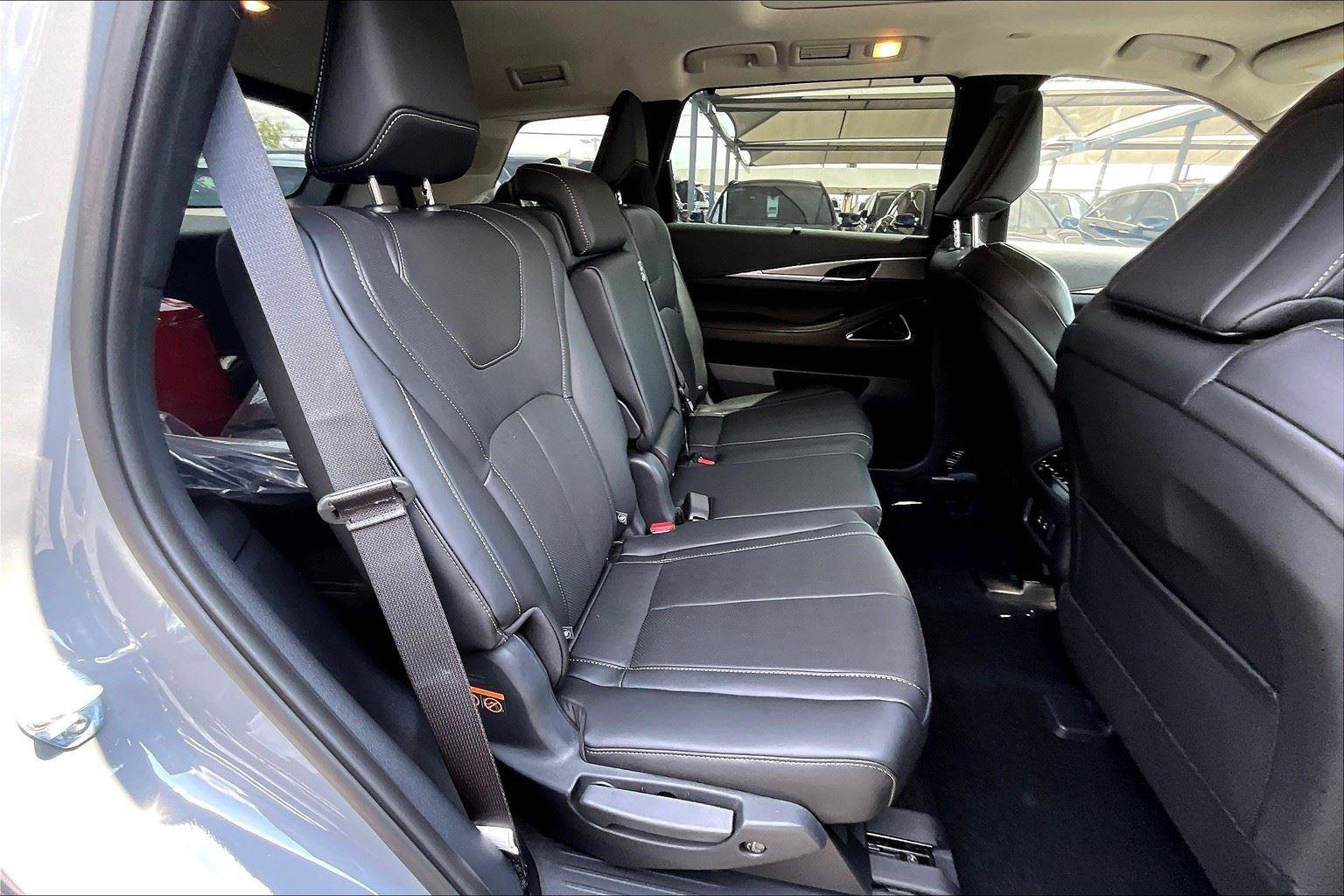 New 2026 INFINITI QX60 Luxe image 21