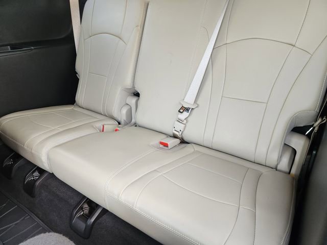 Used 2018 Buick Enclave Premium w/ LPO, Hit The Road Package FWD image 33