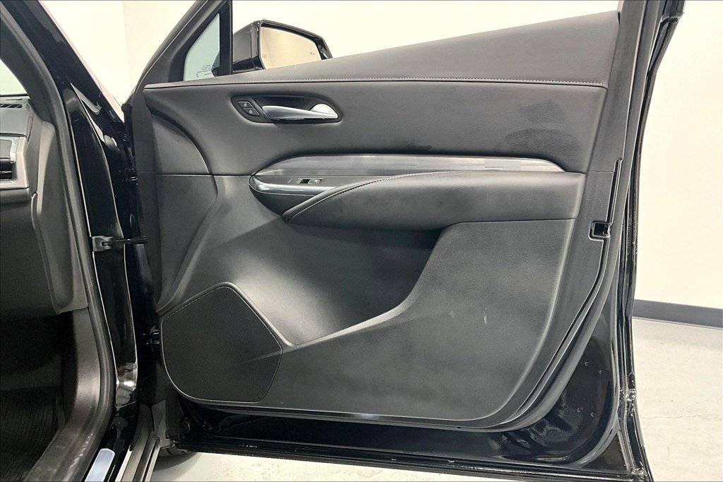 Used 2024 Cadillac XT4 Premium Luxury FWD image 23