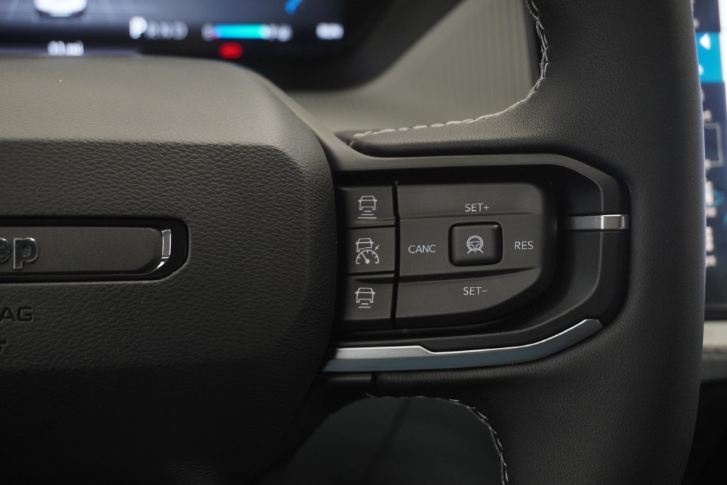 New 2026 Jeep Cherokee Laredo AWD/4WD image 26