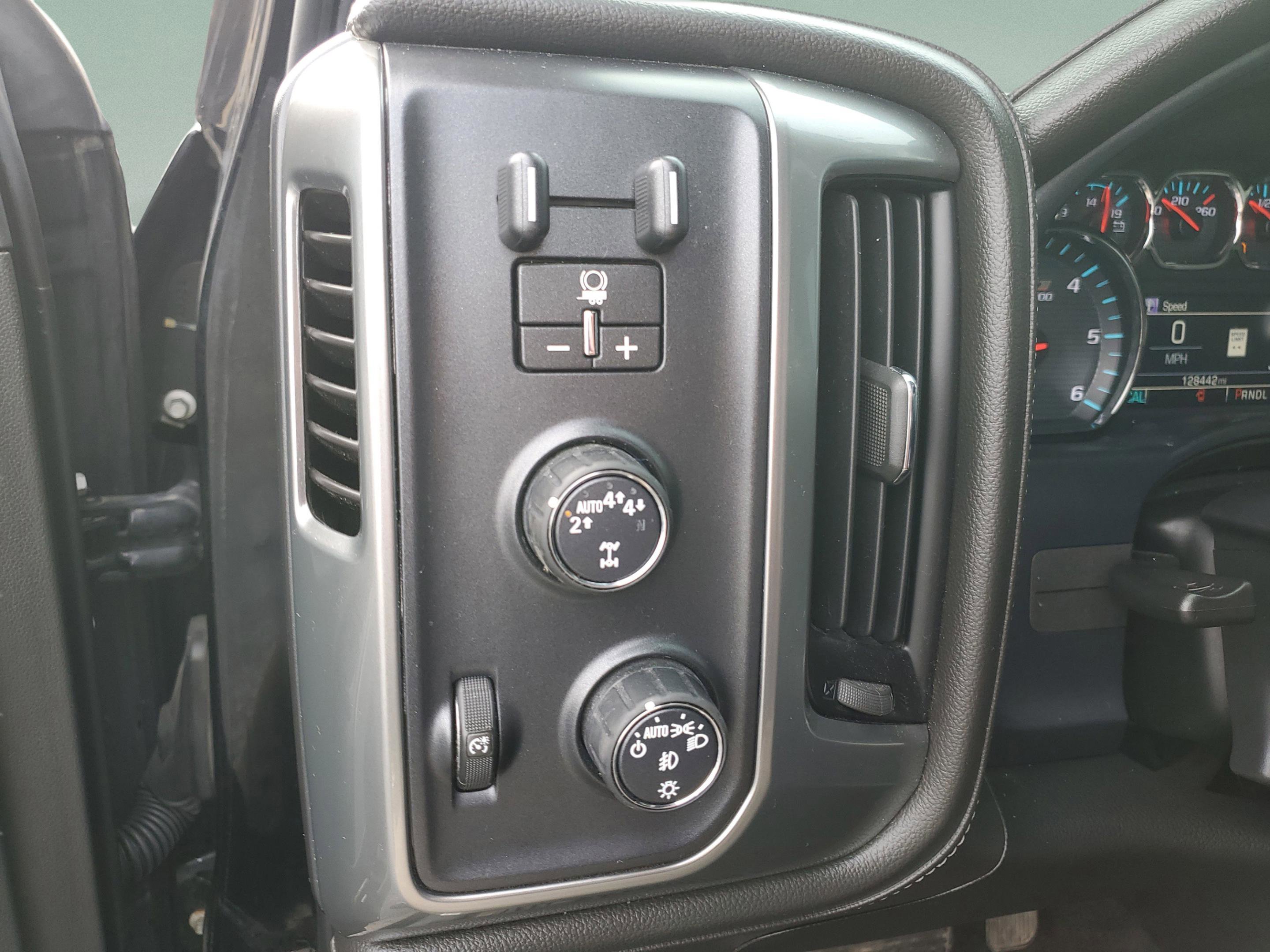 Used 2018 Chevrolet Silverado 1500 LTZ Z71 w/ LTZ Plus Package image 22