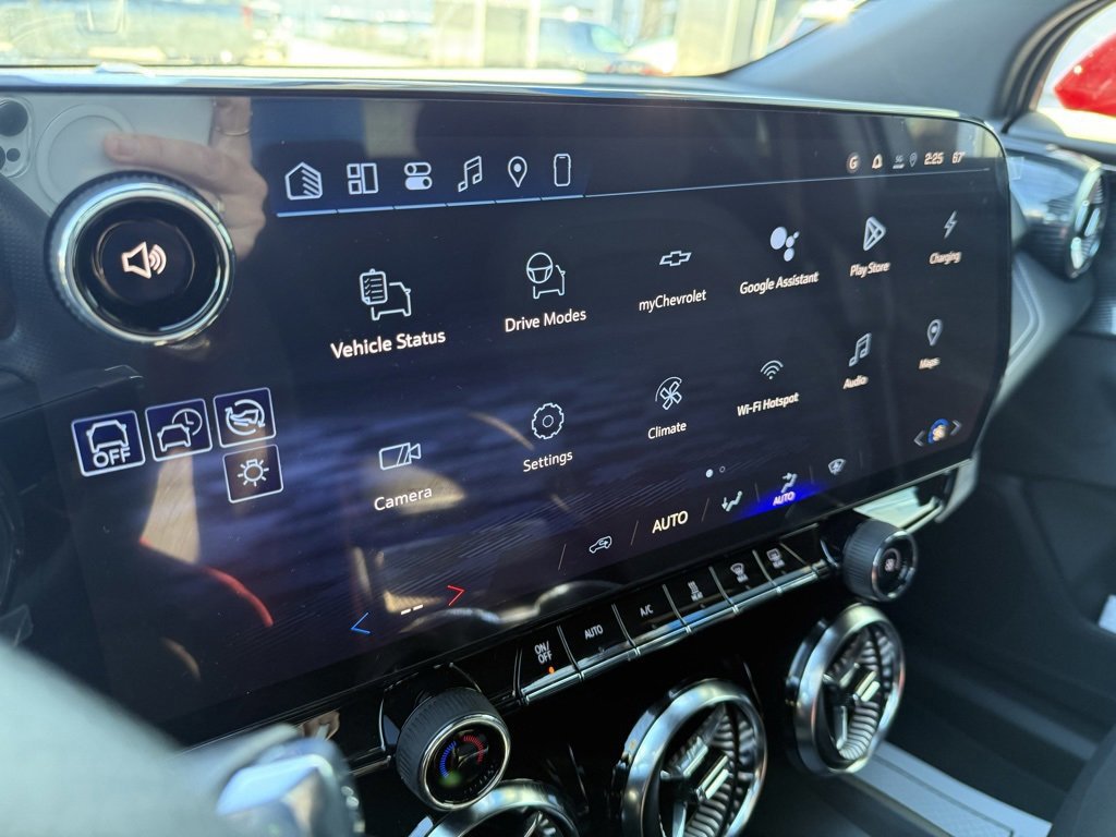 New 2026 Chevrolet Blazer EV LT w/ LPO, Blackout Package FWD image 21