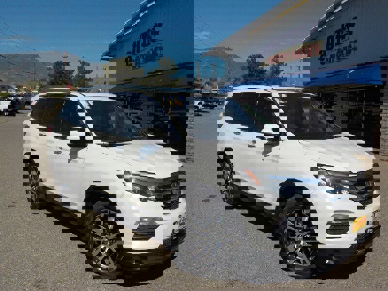 Used 2016 Honda Pilot Elite image 13