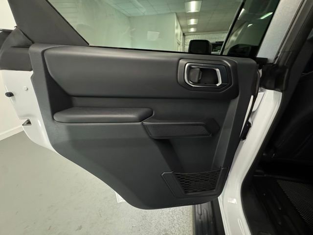 Used 2025 Ford Bronco Outer Banks image 8