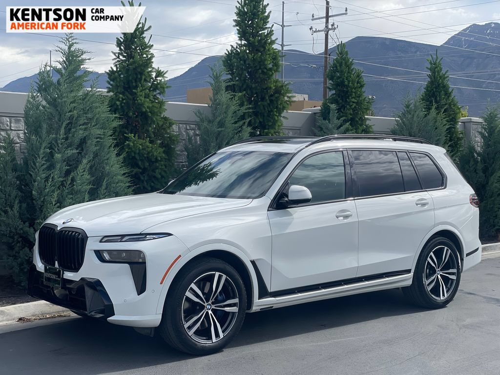 Used 2026 BMW X7 xDrive40i AWD/4WD image 3