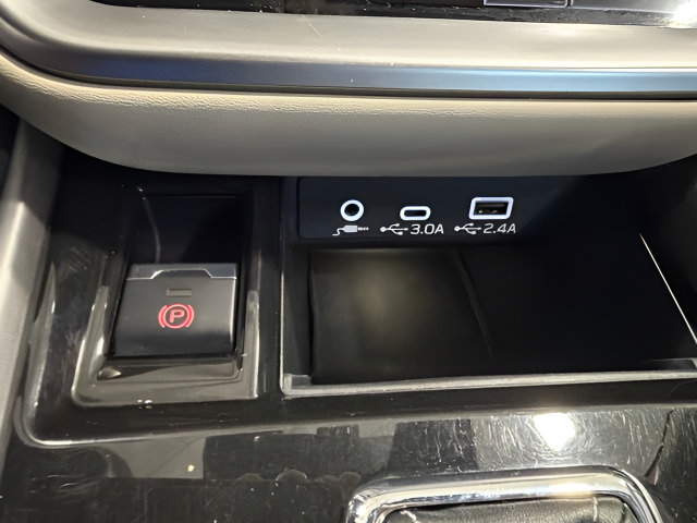 Used 2023 Subaru Outback Limited AWD/4WD image 23