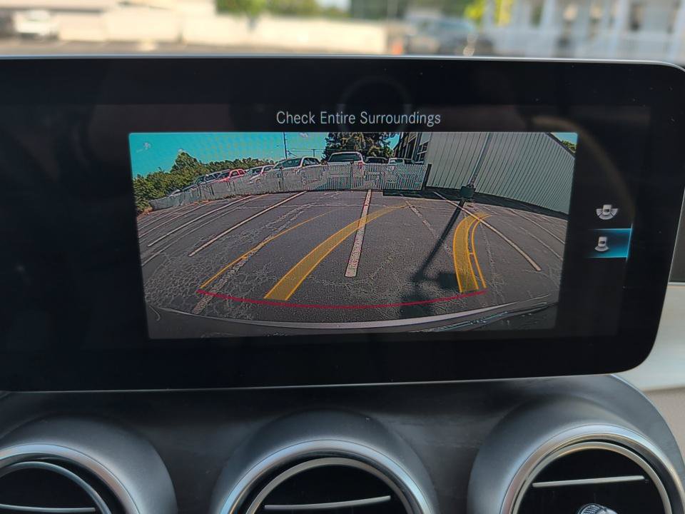 Used 2020 Mercedes-Benz GLC 300 4MATIC image 23