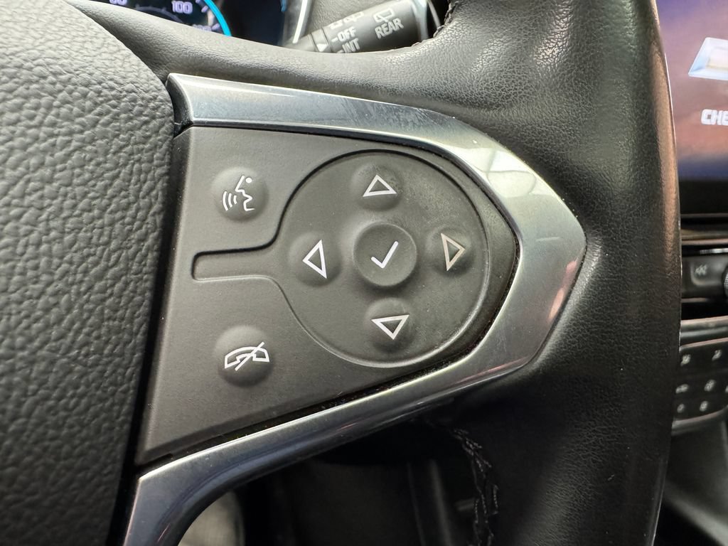 Used 2023 Chevrolet Traverse RS AWD/4WD image 16