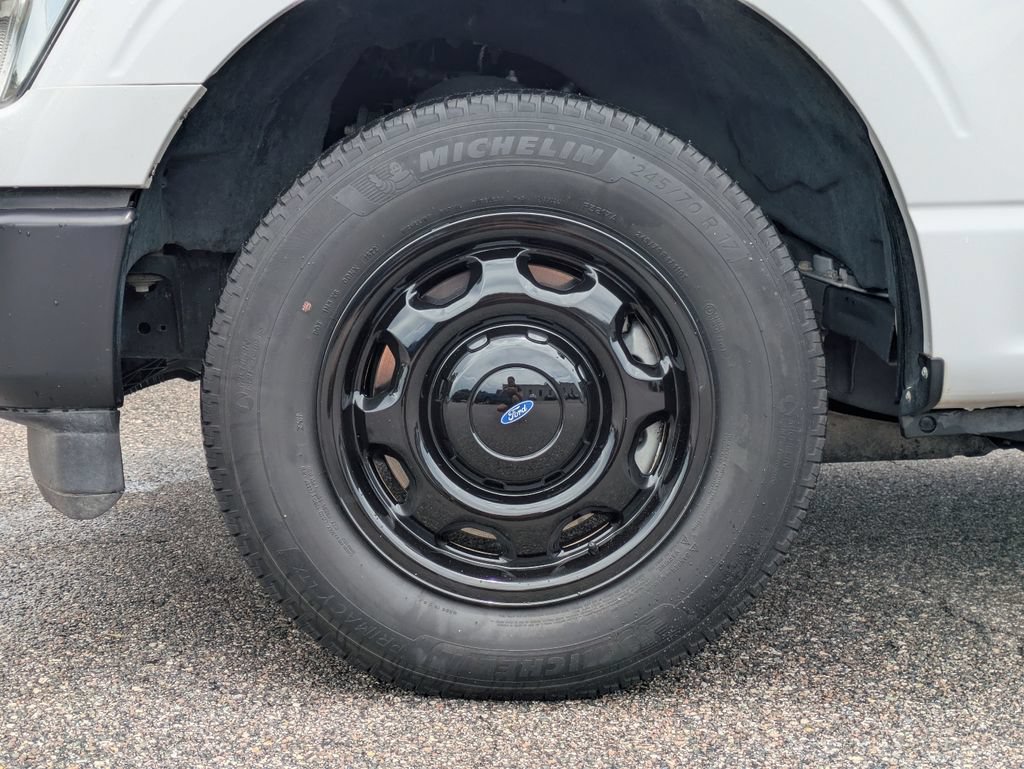 Certified 2022 Ford F150 XL RWD image 9