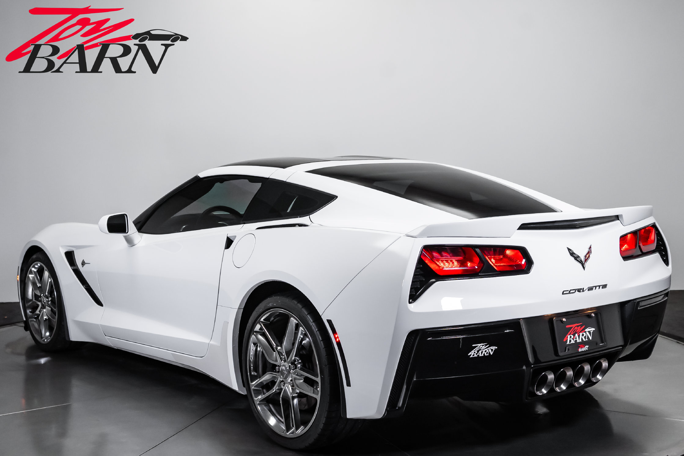 Used 2015 Chevrolet Corvette Stingray Coupe w/ 2LT Preferred Equipment Group RWD image 11