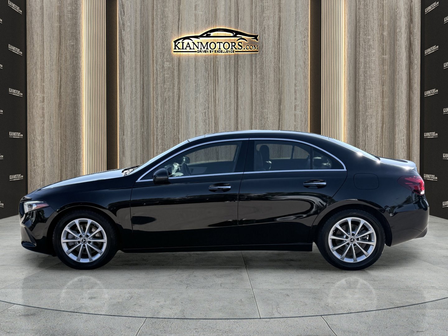 Used 2021 Mercedes-Benz A 220 image 4