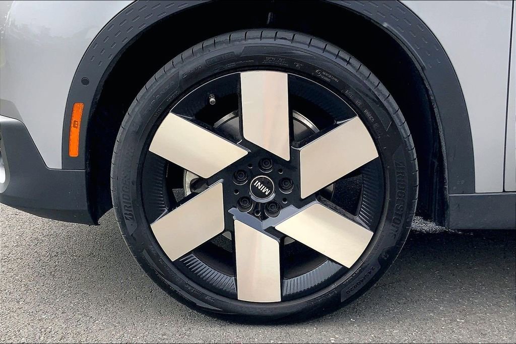 Certified 2025 MINI Cooper Countryman S AWD/4WD image 10