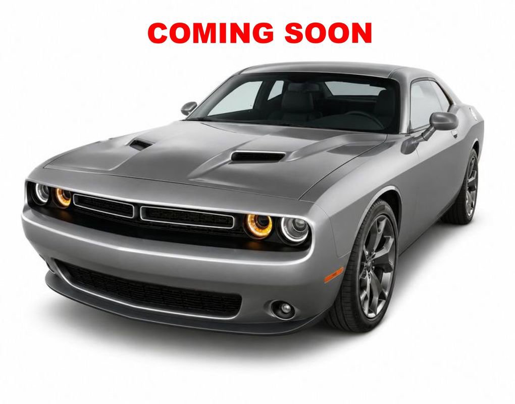 Used 2017 Dodge Challenger SXT Plus RWD image 1