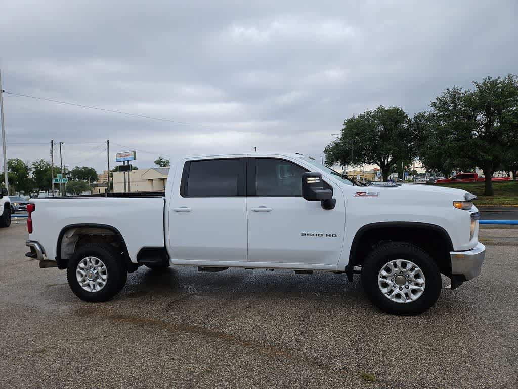 Used 2023 Chevrolet Silverado 2500 LT AWD/4WD image 9